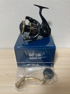 Mulinello da Pesca Daiwa Spinning 23 BG SW 8000-H Rapporto Ingranaggi 5.7:1 IN SCATOLA - Foto 1 di 13