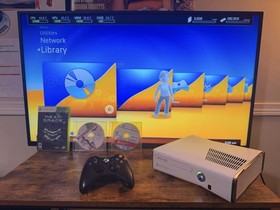 WHITE Trinity Xbox 360 Slim 320GB HDD with cords And 3 Games! (read description)