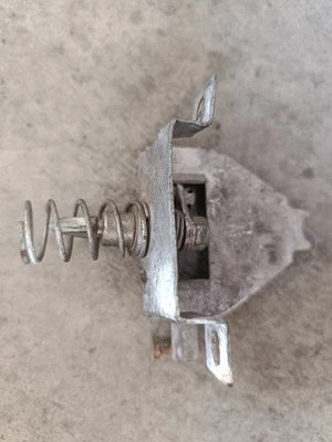 Captura capó ALFA ROMEO GT, se adapta a todos los coches de 1964-77.    Foto 1 de 2