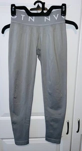 NVGTN women’s Activewear Leggings, Light Gray, Size M - Bild 1 von 5