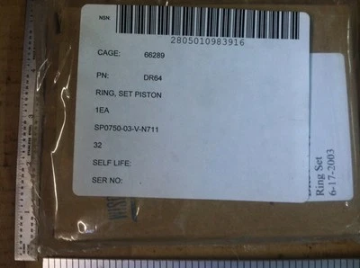 Комплект поршневых колец Wisconsin Motors DR64 — новые из старых запасов — запечатанные — D0414 R11 - Изображение 1 из 3
