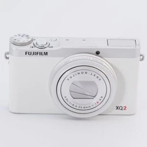 FUJIFILM XQ2 Compact Digital Camera FUJINON LENS Color White Beautiful Item - Picture 1 of 8