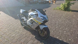 Kawasaki ZX9R ZX900EF BOS Motul Metzeler HU 05.26 - Bild 1 von 5