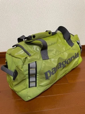 Patagonia 49335SP13 Black Hole Duffel 45L Green Travel Bag Very Good - Image 1 of 4