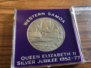 ROYAL MINT-1977 SAMOA $1-HM QUEEN ROYAL SILVER JUBILEE-COMMEMORATIVE COIN - Picture 1 of 2