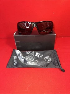Oakley Batwolf OO9101-35 Men's Sunglasses - Picture 1 of 7