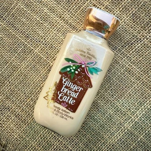 Bath & Body Works Ginger Bread Latte Body Lotion 8oz Shea Vit E Aloe Vera SEALED - Picture 1 of 4