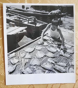 20X18 FOTO VINTAGE FOTOGRAFIA IDEA ARREDO BRESCIA PESCA LAGO D'IDRO PESCATORE - Picture 1 of 2
