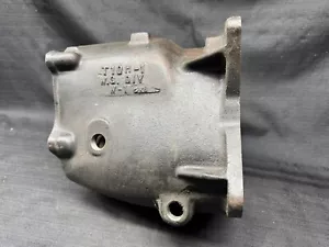 Ford Borg Warner Super T-10 1966 transmisión de 4 velocidades estuche principal Mustang 10-20-65 con fecha - Imagen 1 de 8