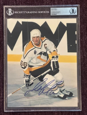 FOTO 8 X 10 PINGÜINOS FIRMADA POR MARIO LEMIEUX BECKETT BAS encapsulada AUTO 10 Foto 1 de 3