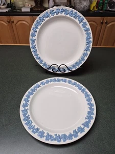 2 EA Wedgwood Queensware (2) DINNER PLATES Blue on Cream shell edge Blue LOOK - Picture 1 of 4