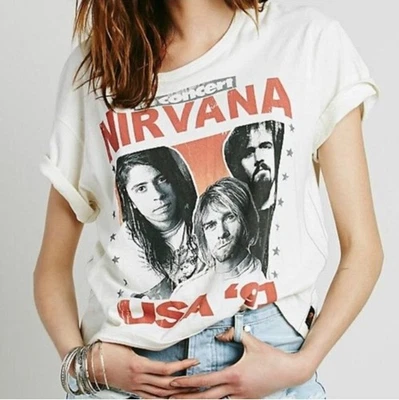Camiseta De Colección TRUNK LTD Kurt Cobain Nirvana In Concert 1991 Talla Mediana  Foto 1 de 4