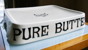 Pure Butter Grocers Slab - Daily Supply Co. Sello - Ironstone vintage años 70/80 - Imagen 1 de 10