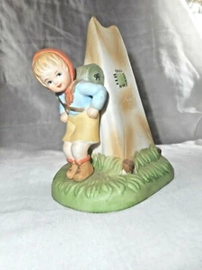 ROYAL SEOUL Biskuitporzellan European Camping Girl Kind Figur Zelt Ausrüstung - Bild 1 von 12