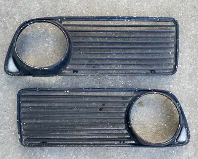 Par de parrillas de faros delanteros BMW e10 1600/1800/2002/tii Foto 1 de 4