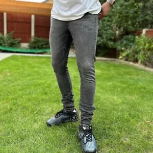 Pantalones de mezclilla ajustados Levi's 501S para hombre W26 L30 gris claro negro - Imagen 1 de 4