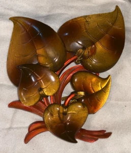 Spilla vintage grande dichiarazione spilla caduta foglie celluloide lucite - Foto 1 di 8