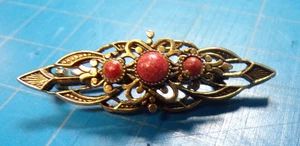 Vintage Silber Brosche Anstecknadel verziert rote Koralle Cabochons & filigrane Details LESEN - Bild 1 von 4