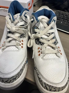 2011 AIR JORDAN RETRO 3 “ TRUE BLUE” WHITE/GRAY/BLUE SIZE 5Y PREOWNED - Picture 1 of 5
