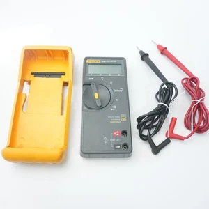 Nice! Fluke 70-III Digital Multimeter Autorange Touch Hold 600V - Picture 1 of 7
