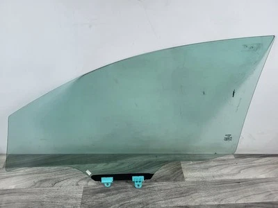 Cristal ventana puerta lateral delantera derecha Nissan Sentra 2013-2019 43R-004583 OEM Foto 1 de 4