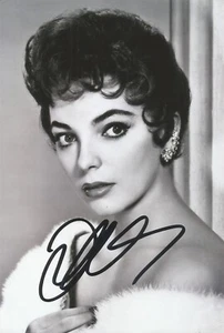 DYNASTY: DAME JOAN COLLINS 'ALEXIS' SIGNED 6x4 SEXY B/W MODELLING PHOTO+COA - Picture 1 of 1