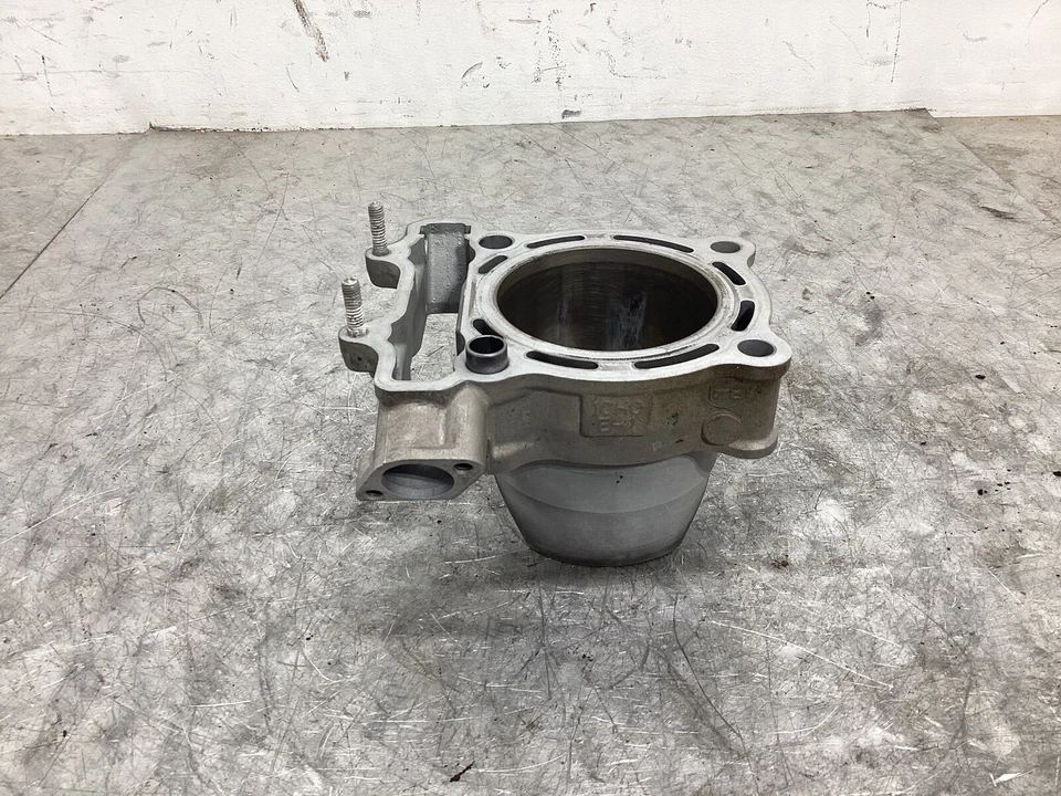 Suzuki RMZ250 2008 motor cilindro diámetro jarra Foto 1 de 4