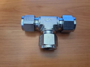 Tylok 8-DTT-8 ,1/2 tee ,STAINLESS STEEL (swagelok cross ref (SS-810-3)NOS - Picture 1 of 2