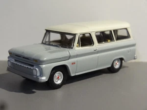 1966 CHEVY SUBURBAN K1406 CARRYALL C10 TRUCK 1/64 DIECAST DIORAMA MODEL F - Picture 1 of 10