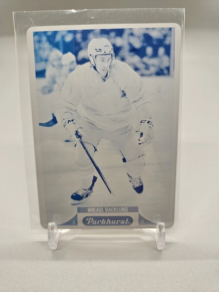 2022-23 Parkhurst MIKAEL BACKLUND Cyan Printing Plate 1/1 Calgary Flames - Image 1 of 2