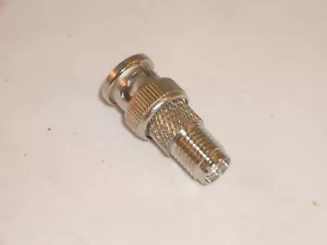 ADAPTADOR CONECTOR WORKMAN 40-7611 BNC MACHO A MINI UHF HEMBRA - Imagen 1 de 1