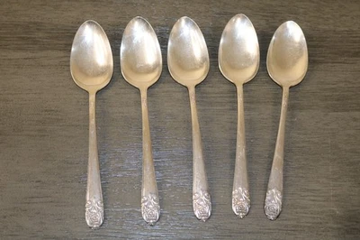 5 Vintage Melody Silverplate 1950’s International Silver teaspoon serving #1 - Image 1 of 4