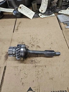 CHEVROLET SAGINAW BORGWARNER 3 SPEED TRANSMISSION INPUT SHAFT 19 TOOTH 10 SPLINE - Picture 1 of 14