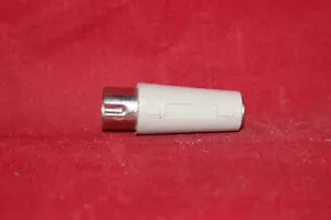 6-pin PS/2 (Female) to 5-pin AT (Male) Keyboard Connector - Picture 1 of 3