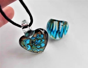 SET ABSTRAKT LAMPWORK HERZ ANHÄNGER PASSEND + RING (Größe 7) *USA* - Bild 1 von 9