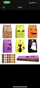 New Halloween 24 Piece Paper Gift Bags Trick or Treat Party Goodie Candy Bag - Picture 1 of 3