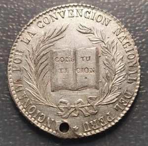 PERU CONVENCION NACIONAL CONSTITUCIONAL MEDALLA 1856 PROCLAMACION AGUJERO 33mm - Picture 1 of 2