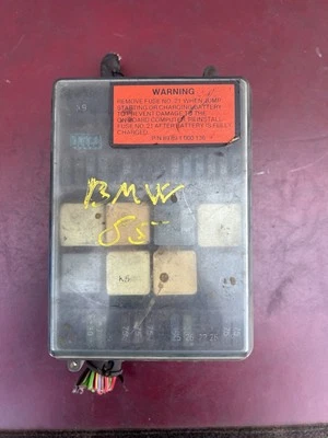 CAJA DE FUSIBLES BMW E23 OEM Foto 1 de 3