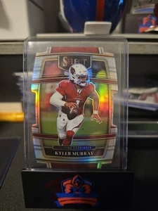 2021 Select Kyler Murray Silver Die Cut Concourse Prizm Cardinals - Bild 1 von 2