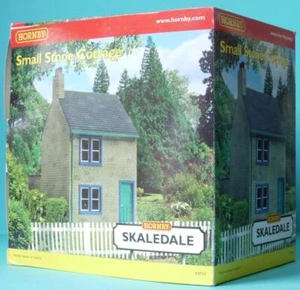 HORNBY SKALEDALE R8753 SMALL STONE COTTAGE BOXED ORIGINAL SAMPLE GOOD BOX - Picture 1 of 4