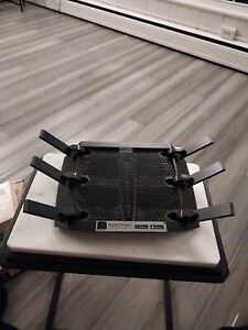 Netgear R8000P Nighthawk Smart WiFi Router Tri Band  Only No Cords