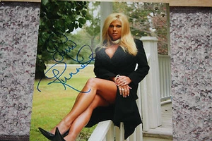 TERRI RUNNELS SIGNED WWE/WWF 8X10 PHOTO DIVA POSE 2 - Bild 1 von 1