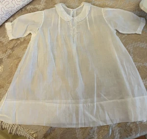 ANTIQUE 1900's DOLL DRESS white EMBROIDERY scalloped edge EUC - Picture 1 of 11