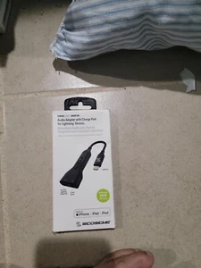 Scosche (I3AAP) Audio Adapter for iPhones - Black - Picture 1 of 2