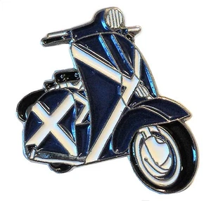 Insignia esmaltada de bicicleta scooter cubierto bandera de Escocia MOD - Imagen 1 de 2
