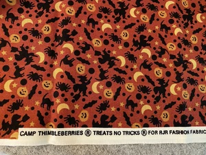 1 Yard RJR Fashion Fabrics Camp Thimbleberries Halloween TREATS NO TRICKS cats - Picture 1 of 2