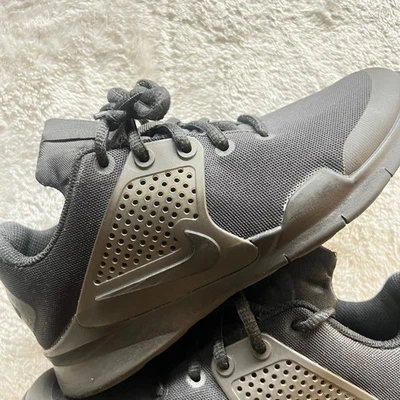 Nike Niños Jóvenes Zapatos Atléticos Negros Tenis Talla 3.5Y Entrenamiento Gimnasio Foto 1 de 4