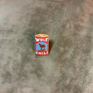 Vintage brass with enamel advertising wolf brand chili shape Pin/button - Picture 1 of 3