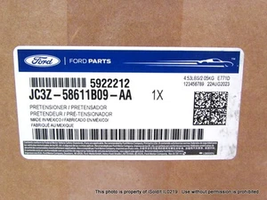 NEW NIB FORD OEM PRETENSIONER JC3Z-58611B09-AA Driver Seat Belt Pre-Tensioner - Picture 1 of 3