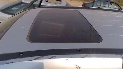 2002-2007 Saturn Vue Sun Roof Glass Oem Top Window - Image 1 of 4